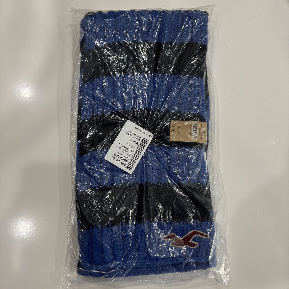 Hollister Knit Blue Black Scarf Brand Embroidered Soft Warm Winter Fall Thick